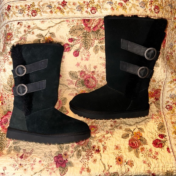 Ugg Aletheia Boot - Black - Size 6 - Picture 2 of 4